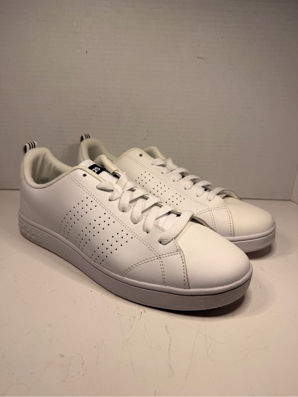 Adidas Advantage Clean
White Court Sneakers Shoes Size 9.5
